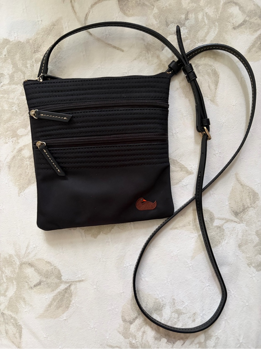 Dooney and Bourke Cross Body Bag